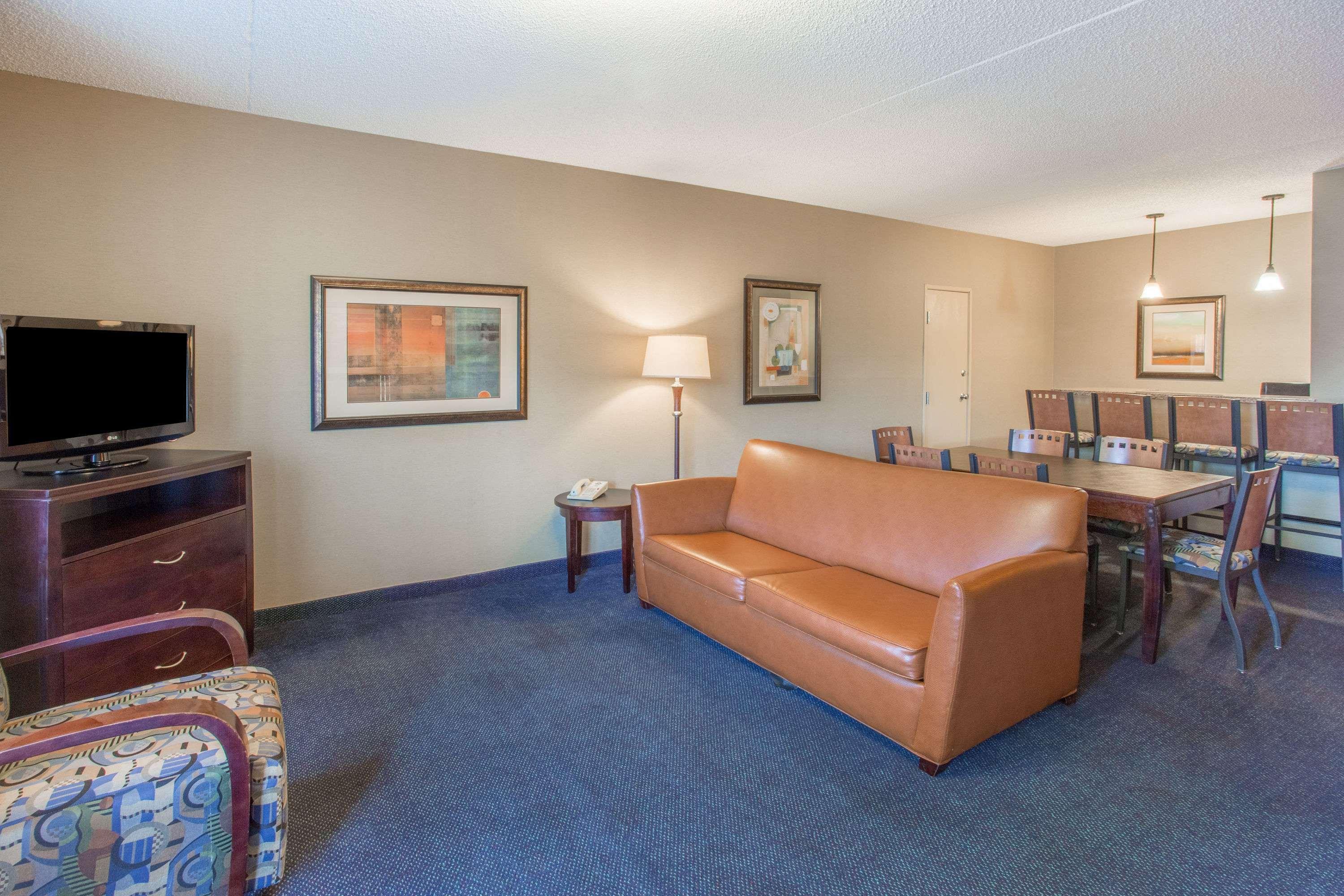 Days Inn & Suites By Wyndham Mesa Near Phoenix Dış mekan fotoğraf