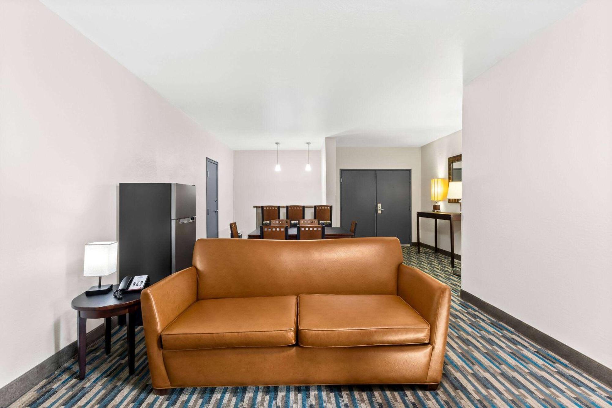 Days Inn & Suites By Wyndham Mesa Near Phoenix Dış mekan fotoğraf