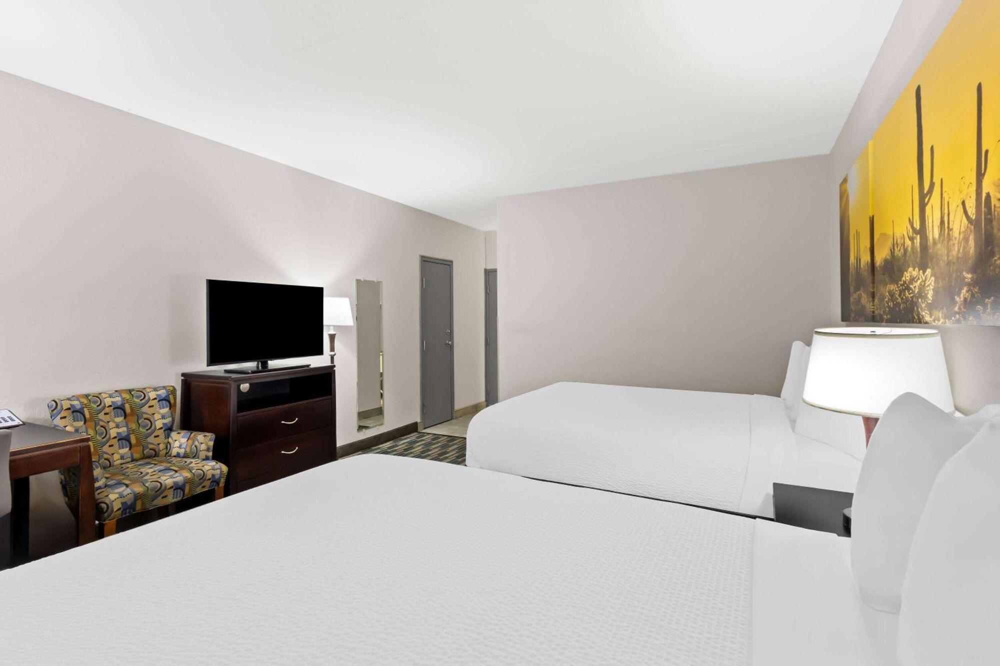 Days Inn & Suites By Wyndham Mesa Near Phoenix Dış mekan fotoğraf