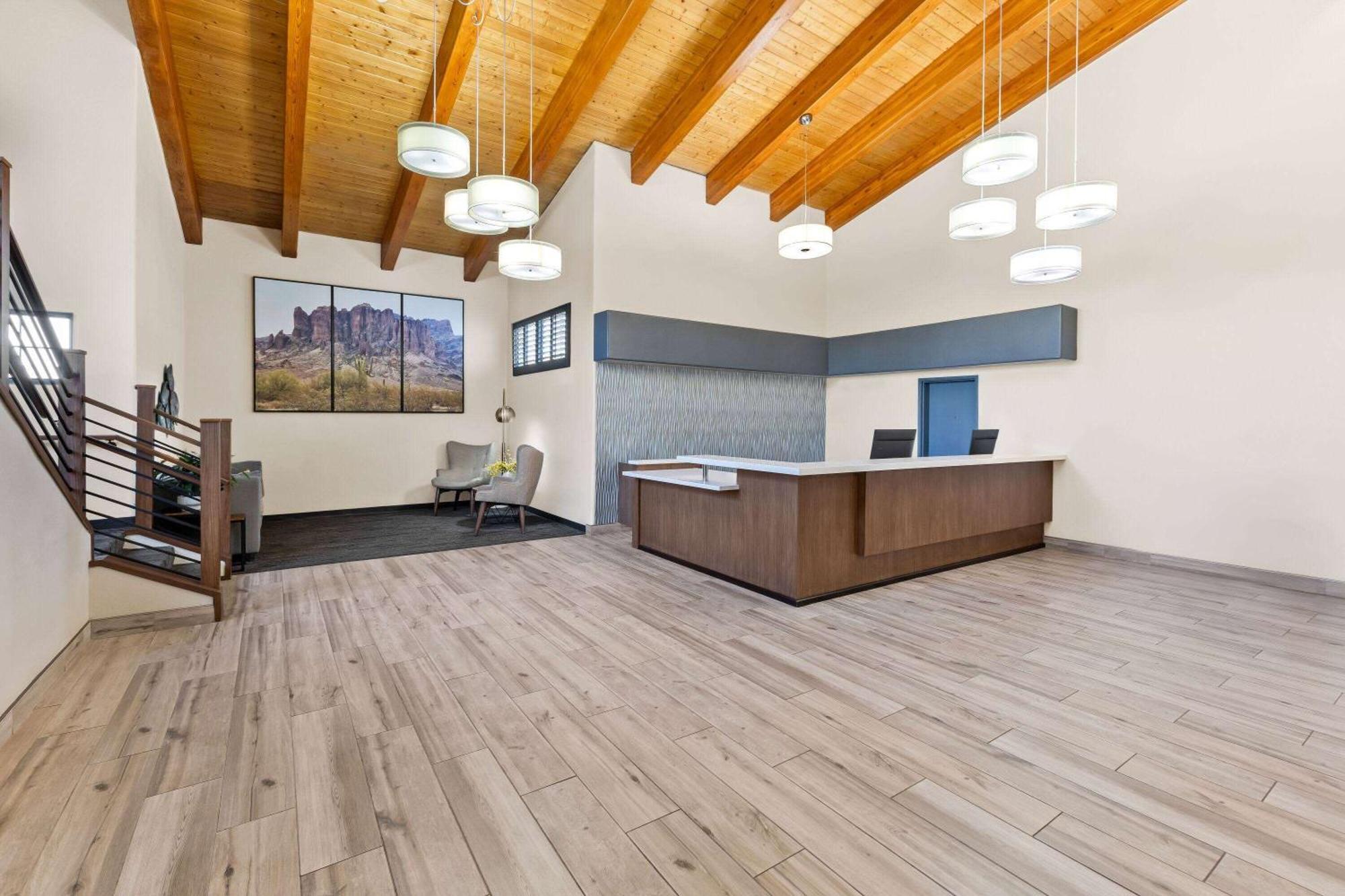 Days Inn & Suites By Wyndham Mesa Near Phoenix Dış mekan fotoğraf